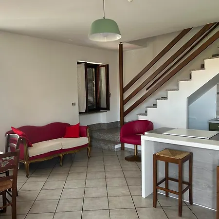 Takalcastel 2 דירה